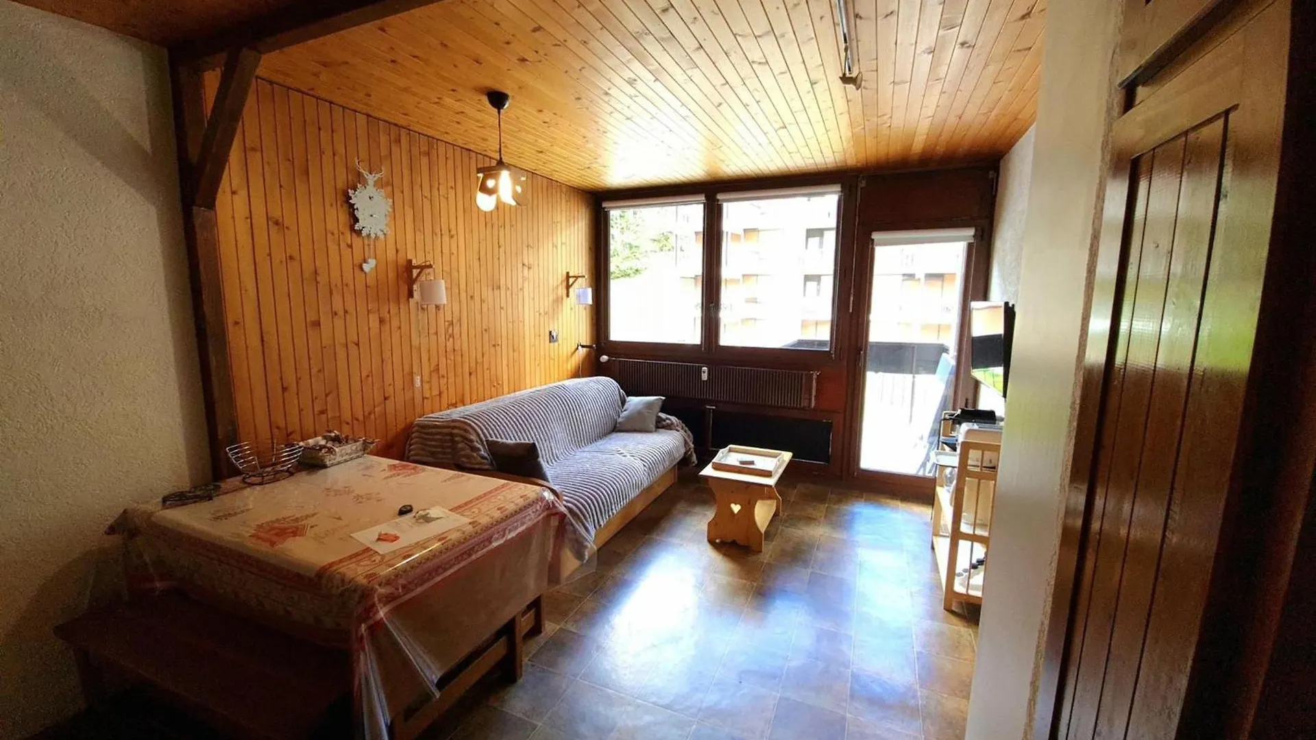 Apartment T2 Centre Village La Clusaz, Balcon - Fr-1-459-242 France